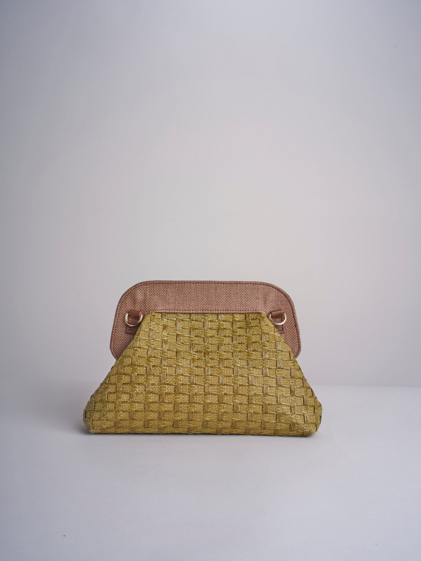  DALIA RATTAN 103 VERDE via mail bag 