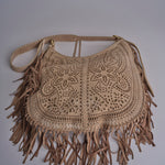 borsa a tracolla con fiori laserati e frange NADINE SUEDE AB02 BEIGE via mail bag 