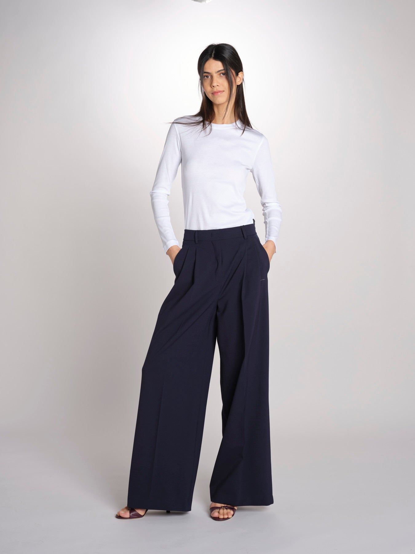 Pantalone gamba ampia con doppia pince in vita ASTA 2615131061600 001 BLU weekend maxmara 