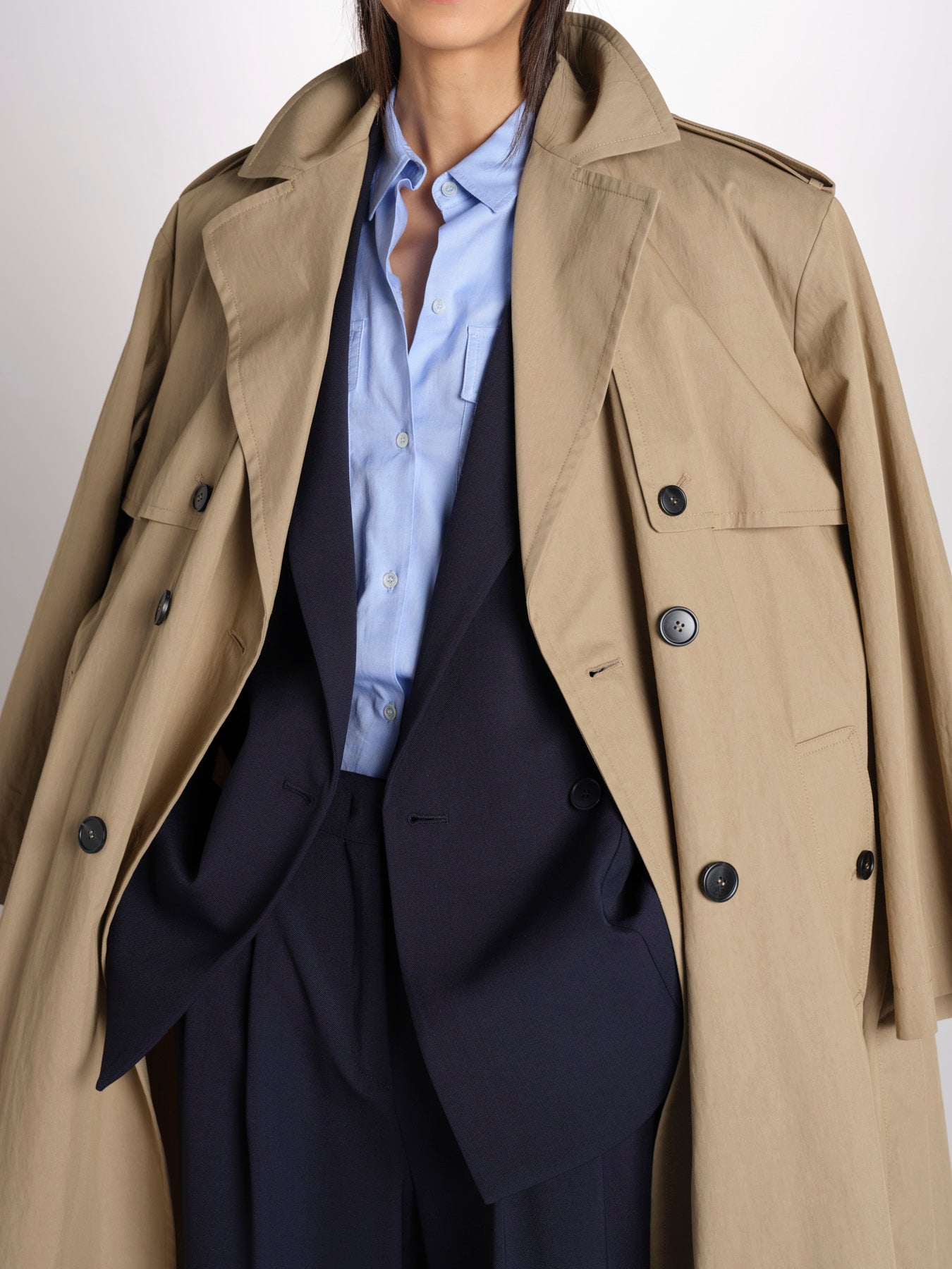 trench doppiopetto in gabardina fluida GIUNCHI 2615021011600 002 NOCCIOLA weekend maxmara 