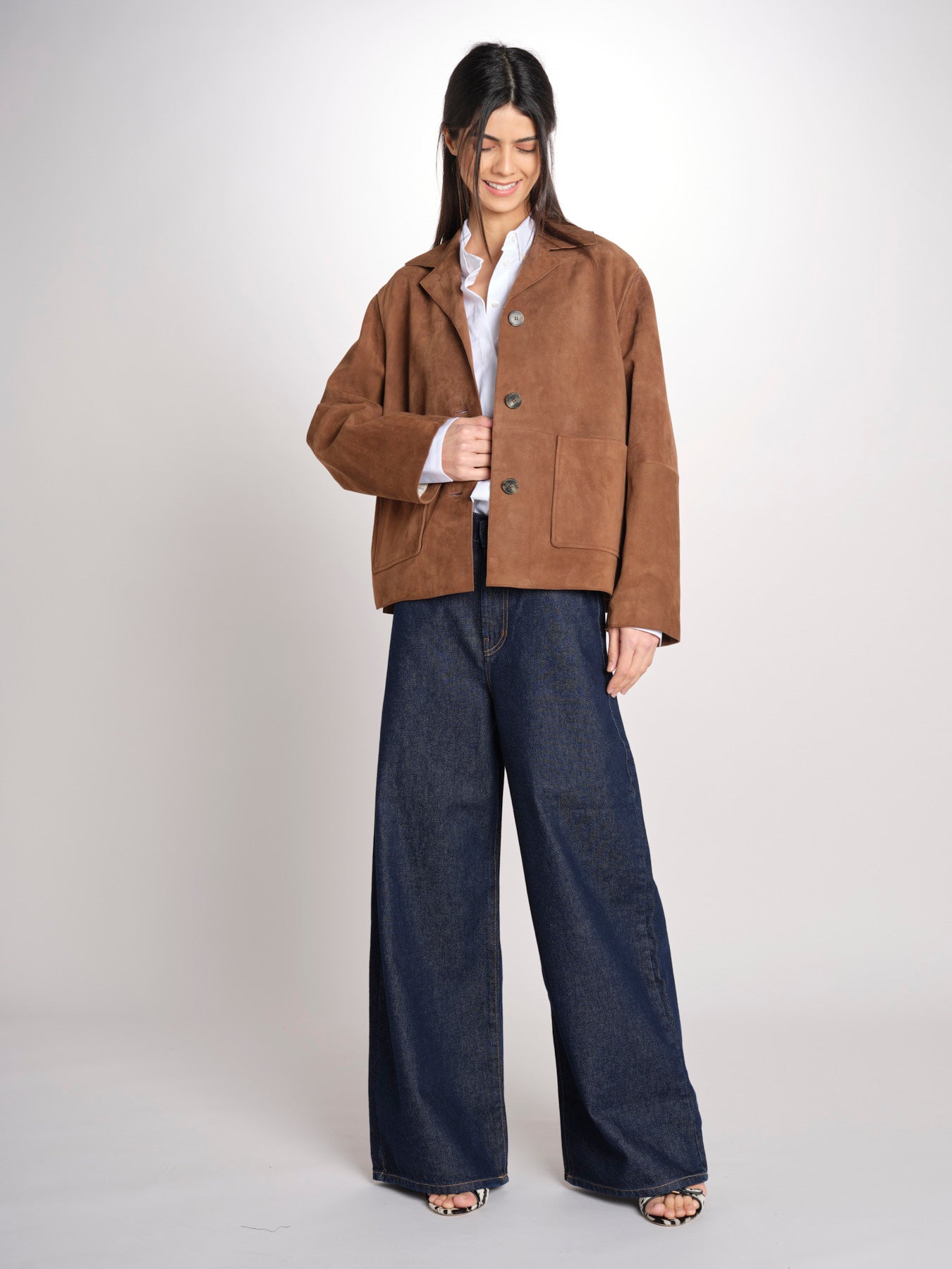 giacca crop  in pelle scamosciata PALCHI 2615441021600 001 weekend maxmara 