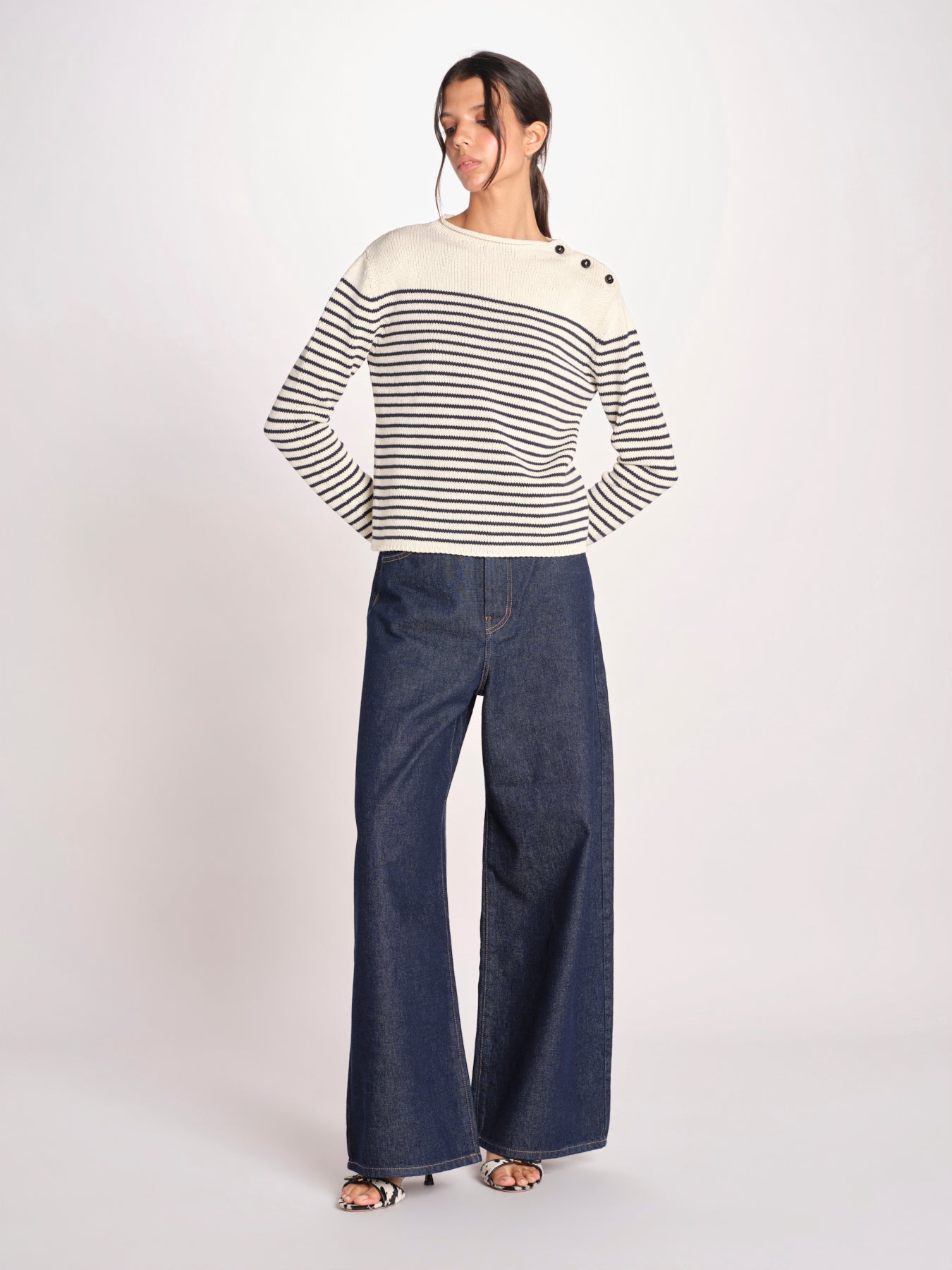maglia girocollo, chiusa con bottoni sulla spalla QUADRO 2615361151600 011 BLU weekend maxmara 