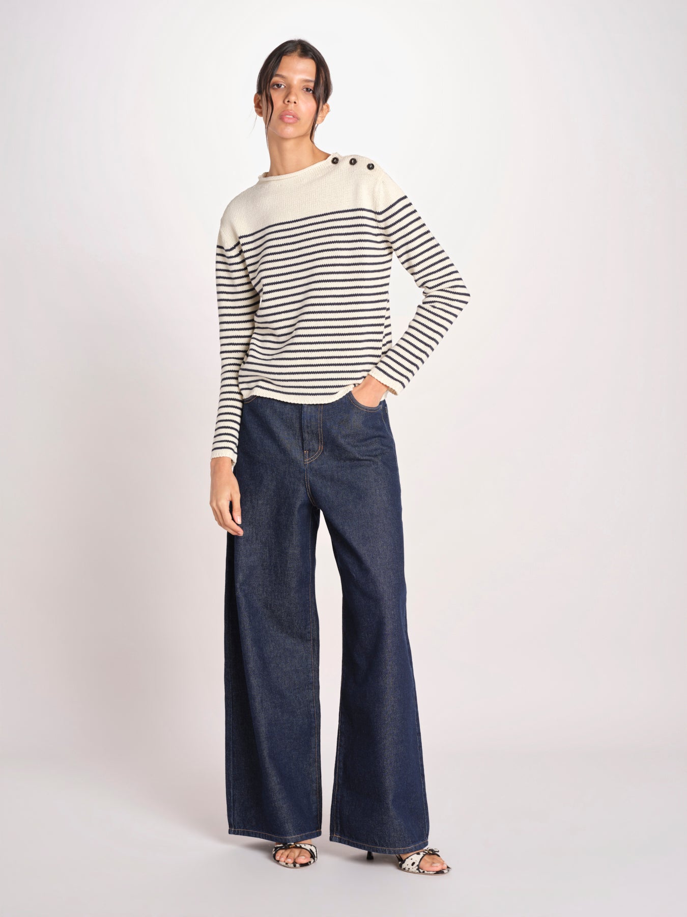 maglia girocollo, chiusa con bottoni sulla spalla QUADRO 2615361151600 011 BLU weekend maxmara 