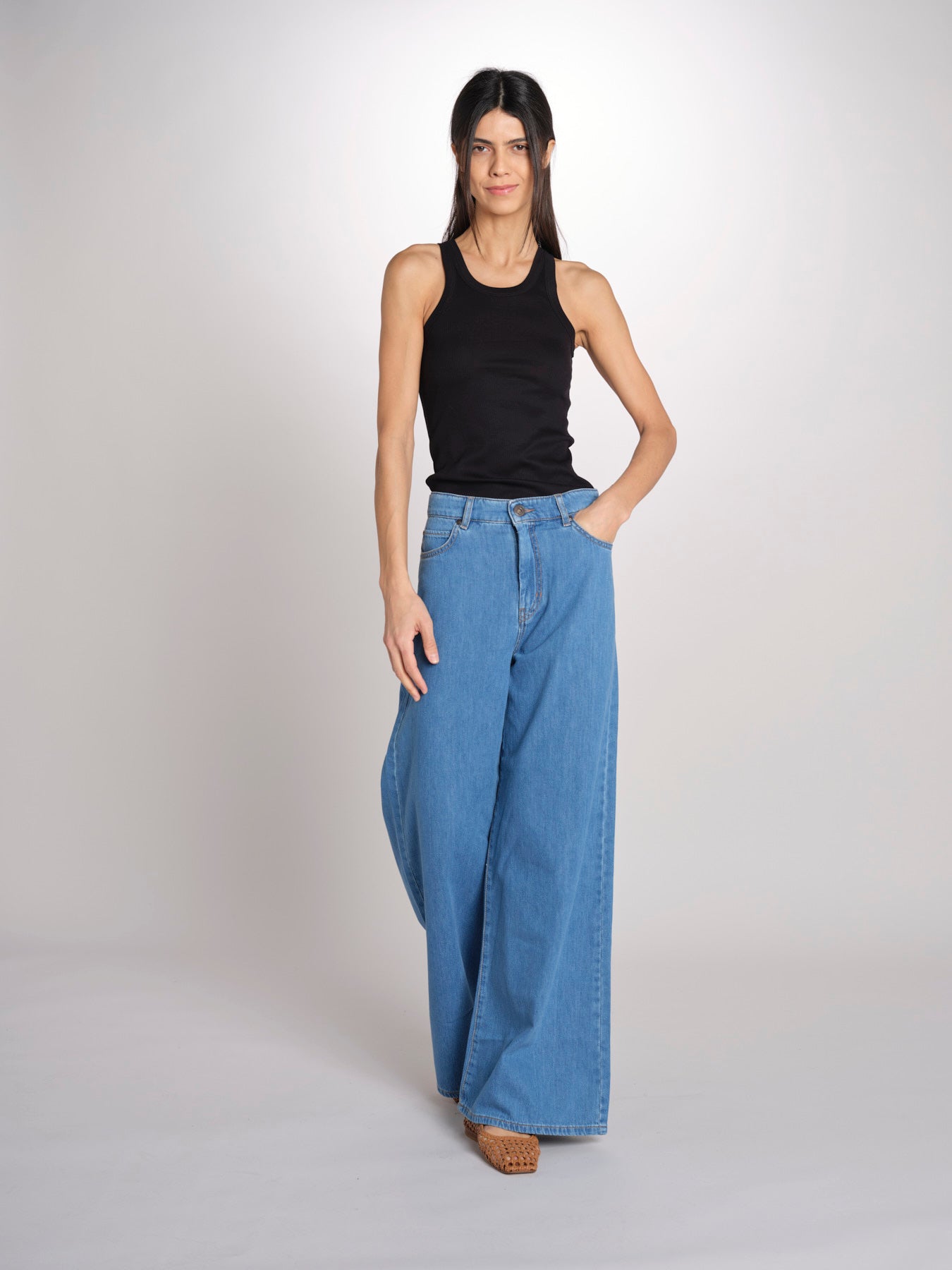 jeans 5 tasche dalla silhouette wide leg VEGA 2615181041600 002 BLU weekend maxmara 