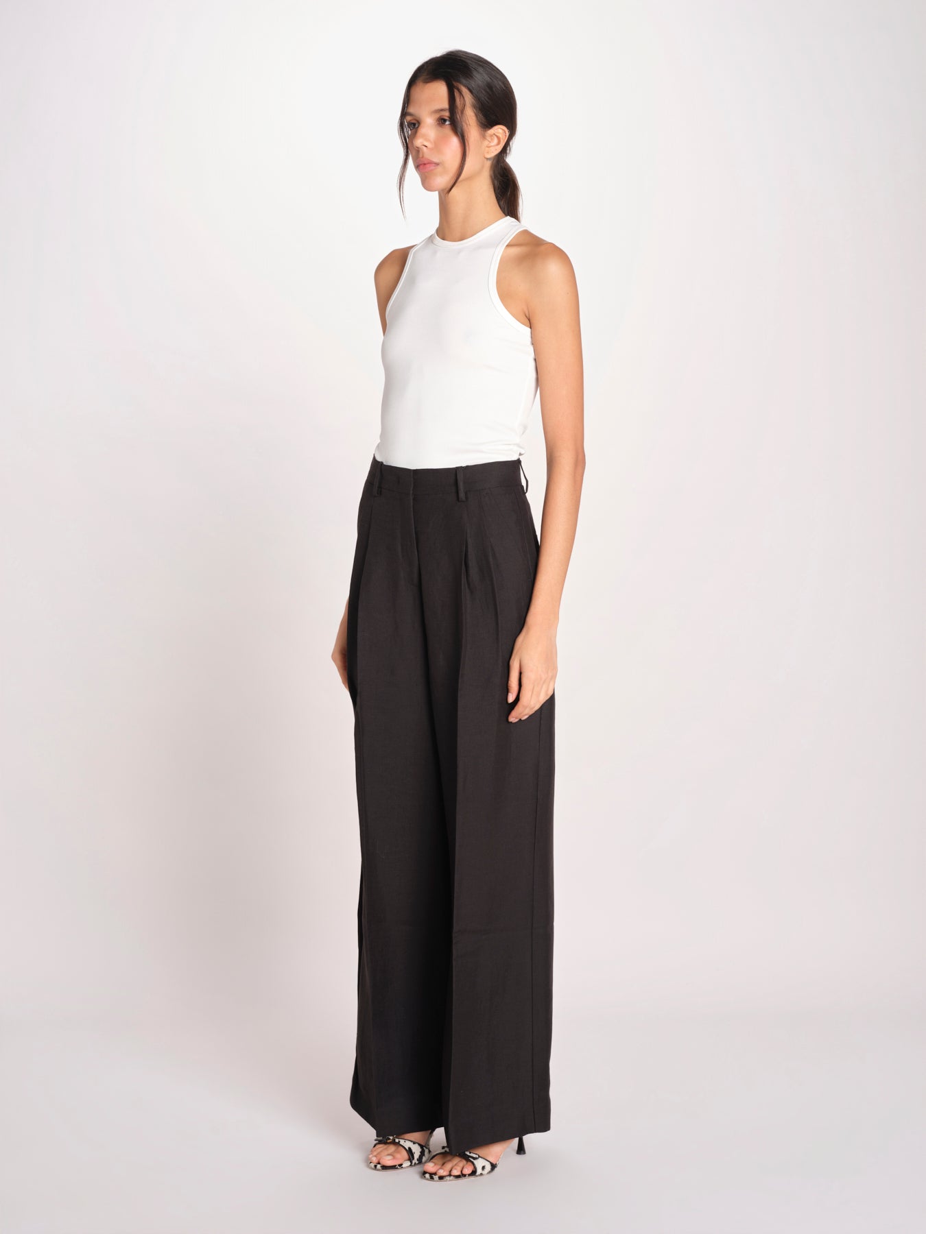 pantalone con due pinces in lino VELIERO 2615131092600 003 NERO weekend maxmara 