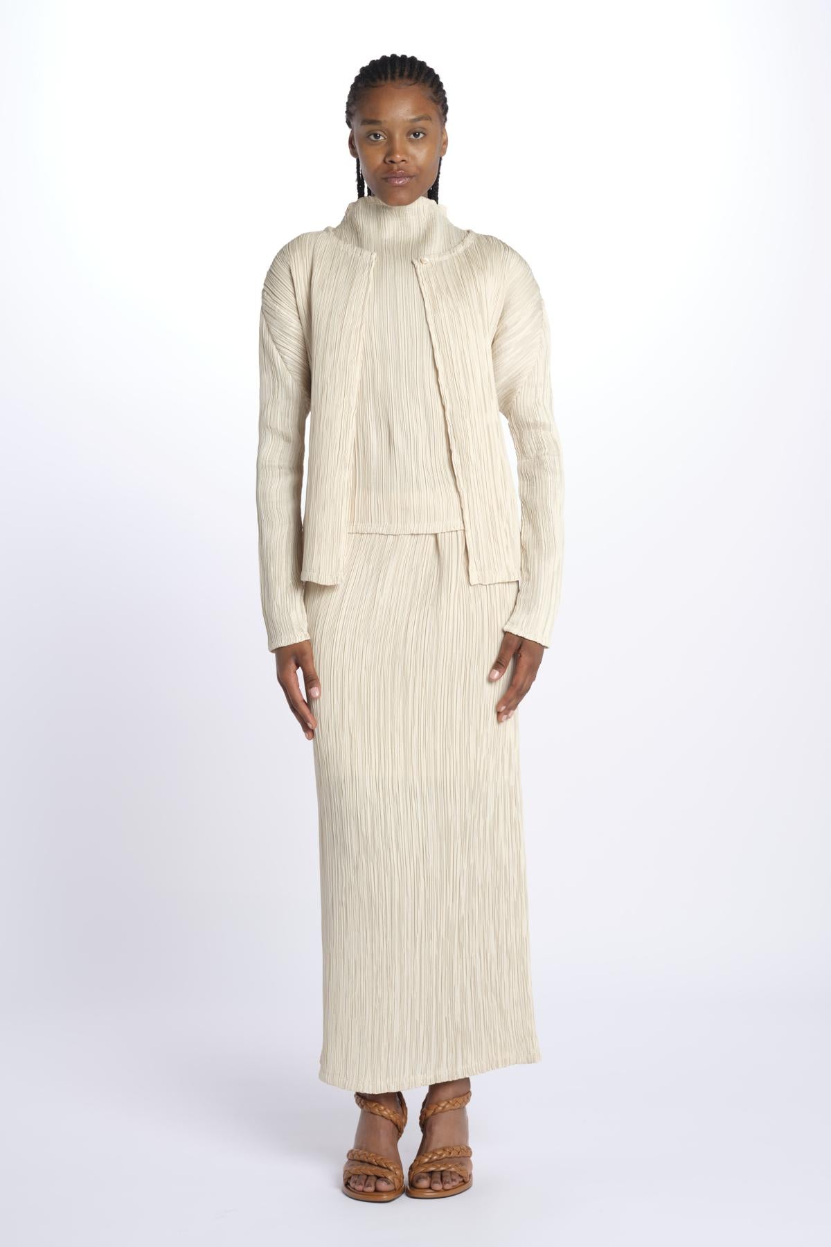 Cardigan plitted LS2511BL005EBE BEIGE le 17 septembre 