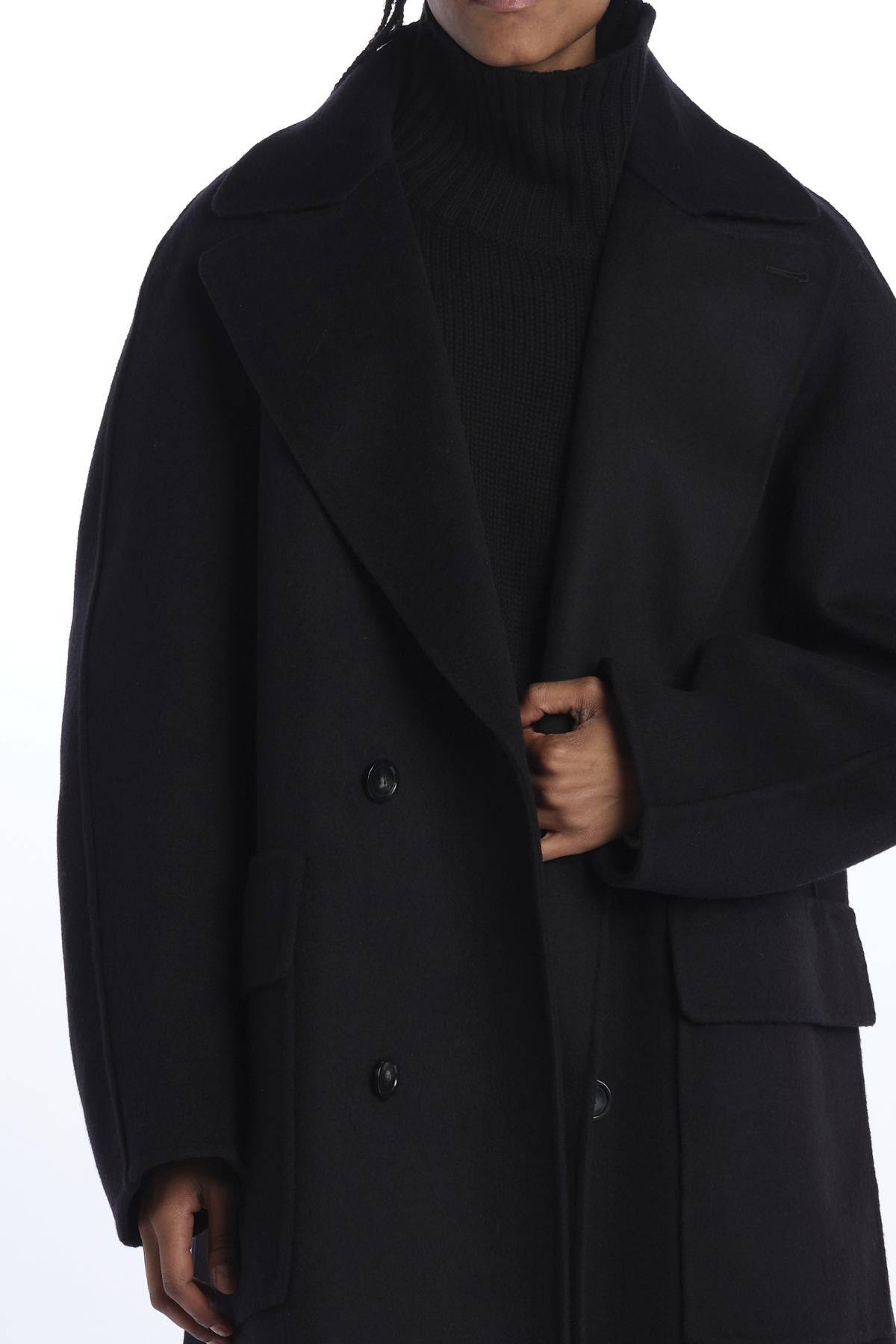  COYOTE WDUB-02 sofie d'hoore 