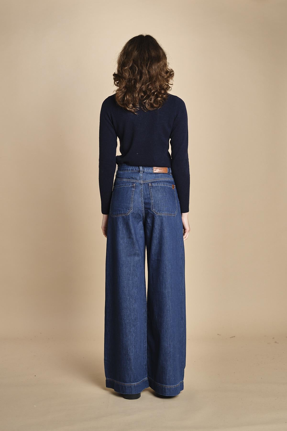 denim over VEGA 2525186061600 001 weekend maxmara 