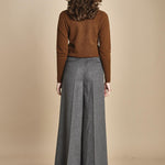 pantalone con pinces in vigogna e stasca sul retro MONIQUE 689923 50 quelledue 