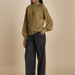 camicia collo alto in seta VITTORIA 22209712 19 quelledue 