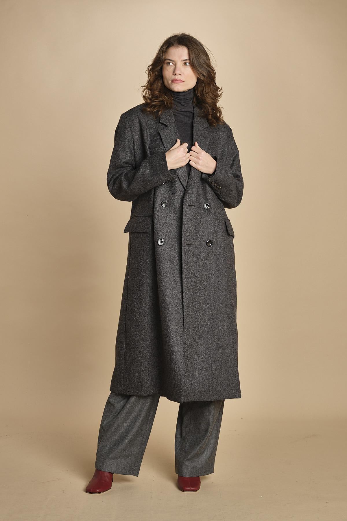 cappotto doppiopetto over. MAN0053 GRI0125W soeur 