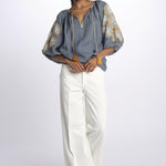 STRIPE FLOWER camicia con fiori ricamati sulla manica by milaura. BE24912 GREY BLUE YELLOW benaras soleil 