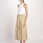  VIVIENNE ESSELING BEIGE true avenue 