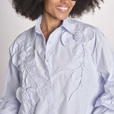 camicia con fiori applicati SIENA WINDSURFER BLU scarlett poppies 
