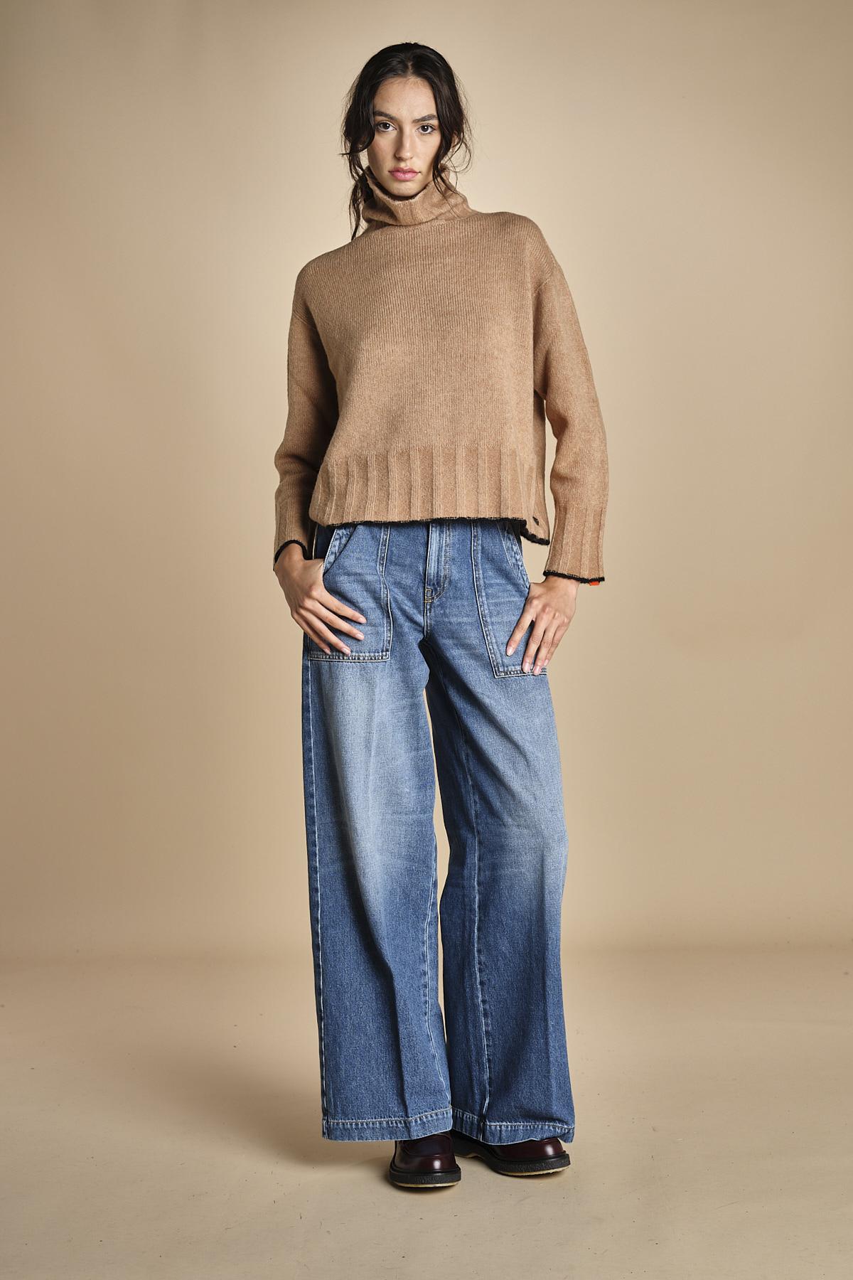 maglia dolcevita over SAMANTHA CAMMELLO NERO tenne' 