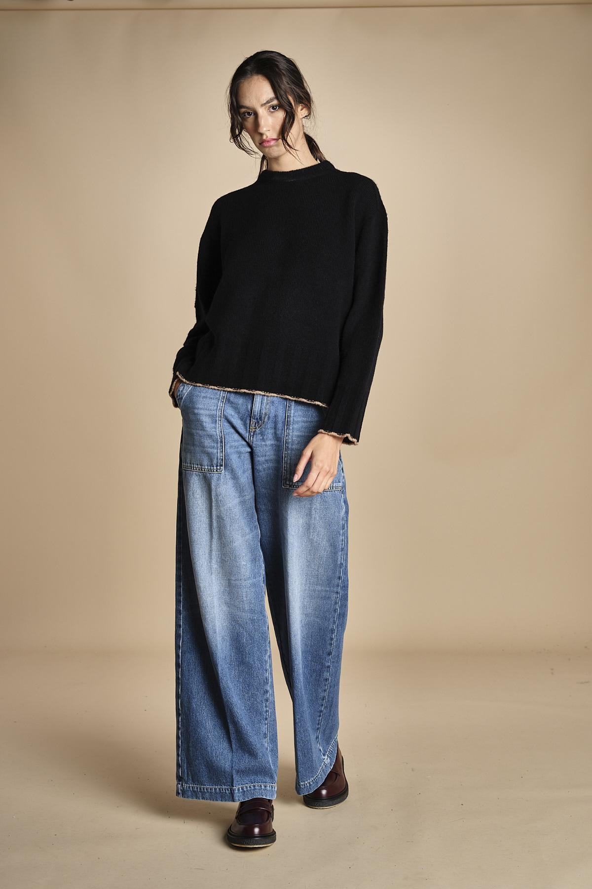 maglia girocollo over CLAUDIA GIROCOLLO NERO_CAMMELLO tenne' 