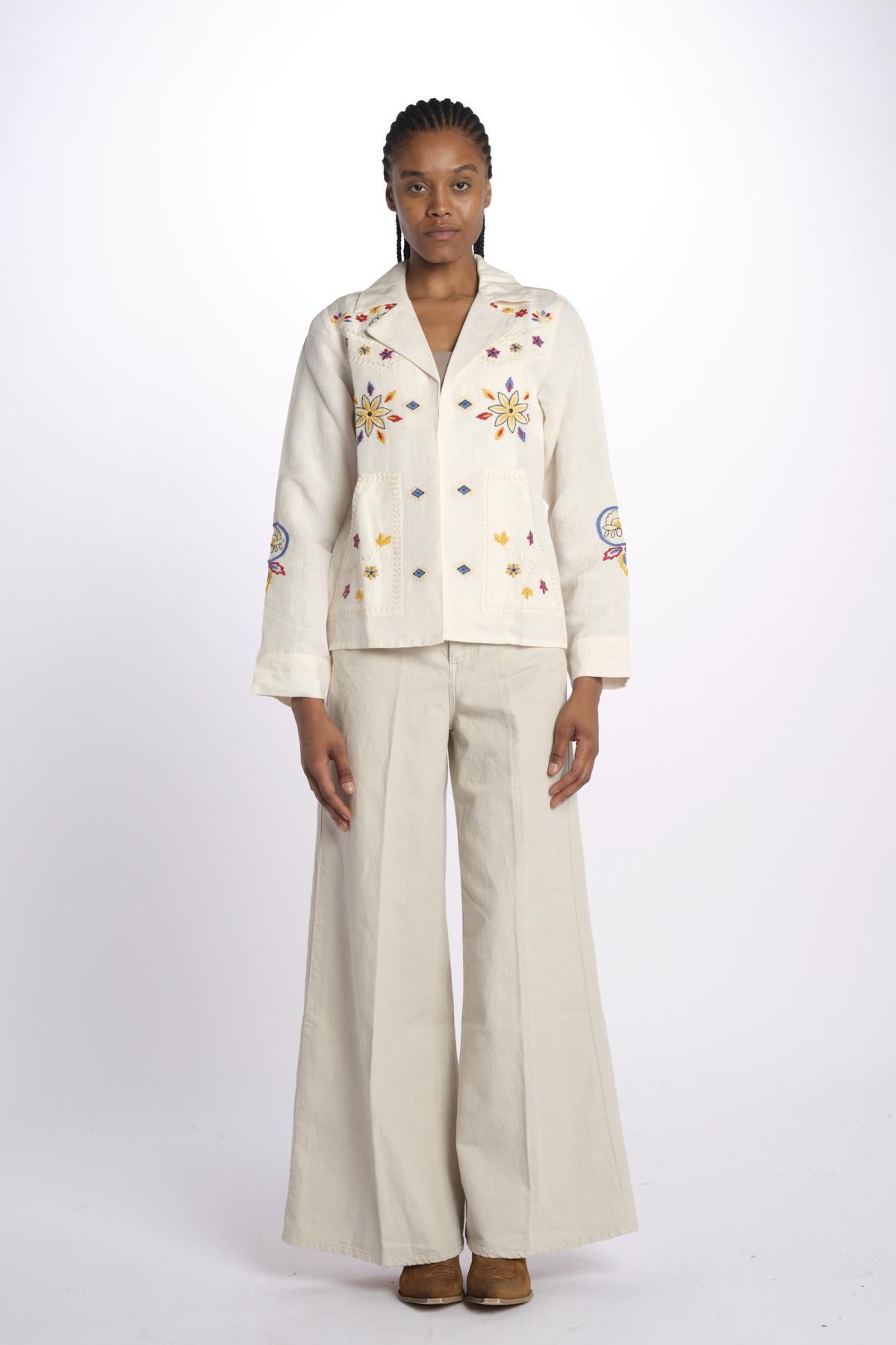 LORAINE giacca con fiori ricamati E25VE013 ECRU stella forest 