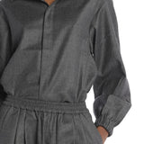  243260230 GRAY30 vis a vis 