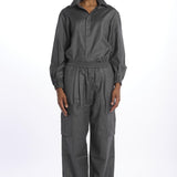  243260230 GRAY30 vis a vis 