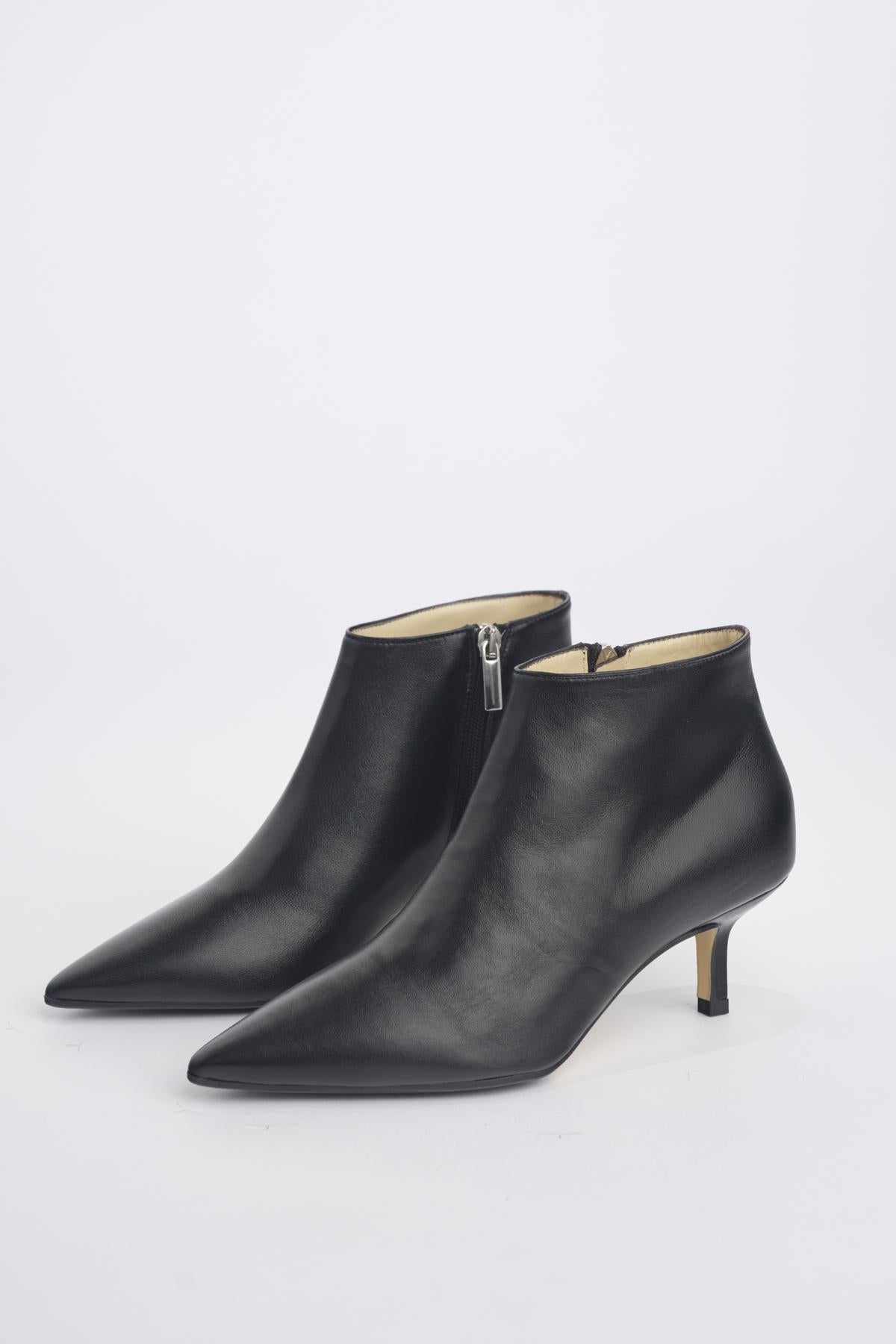  4160 NERO milaura 