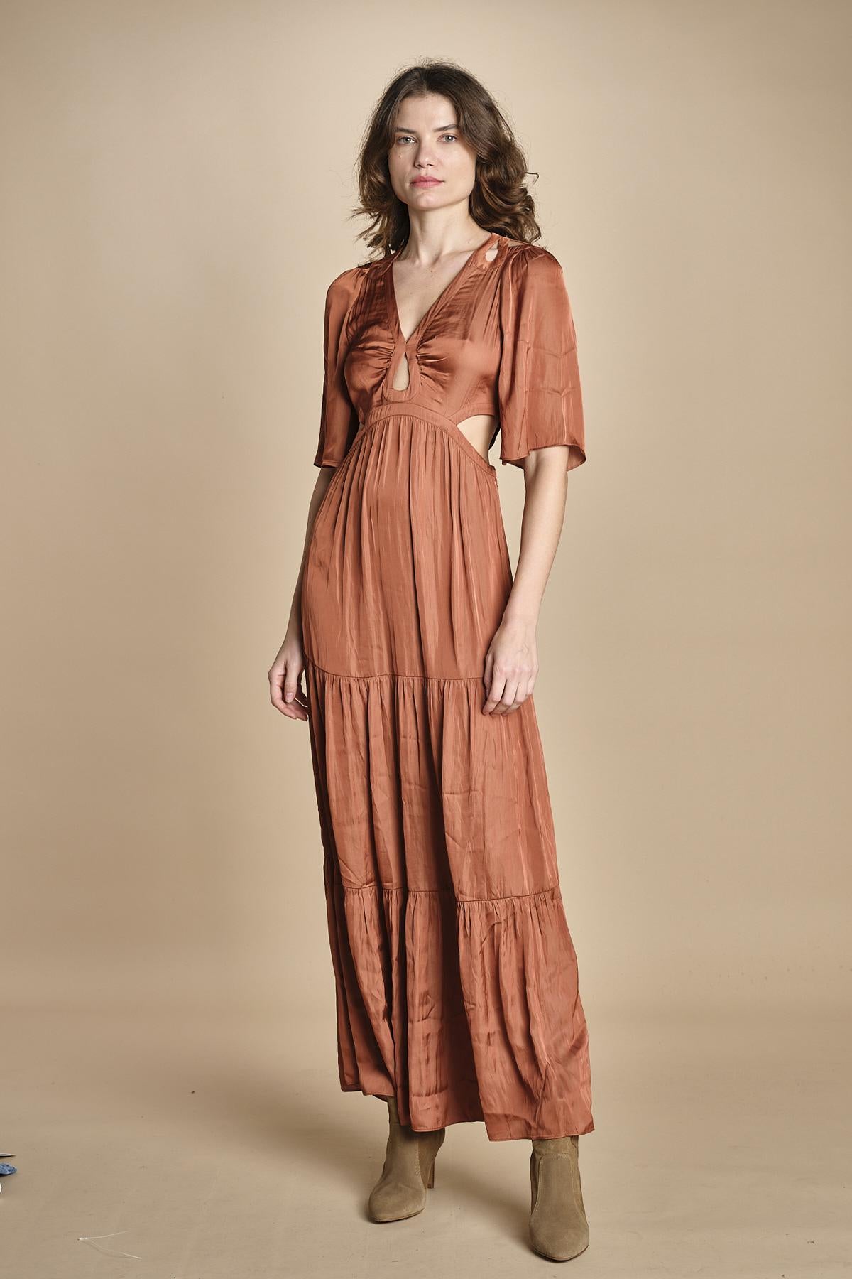 abito lungo in raso manica corta CYLMA PRALINE ba&sh 