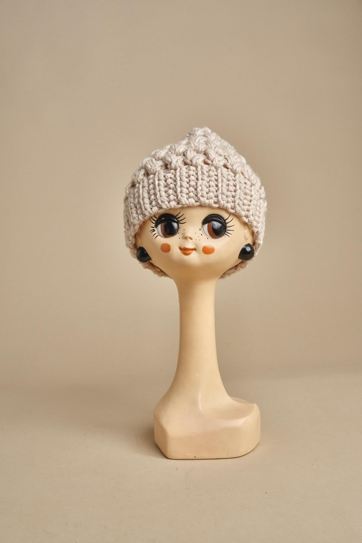 cappello tinta unita con pon pon H498 V3 exQUISITEJ 