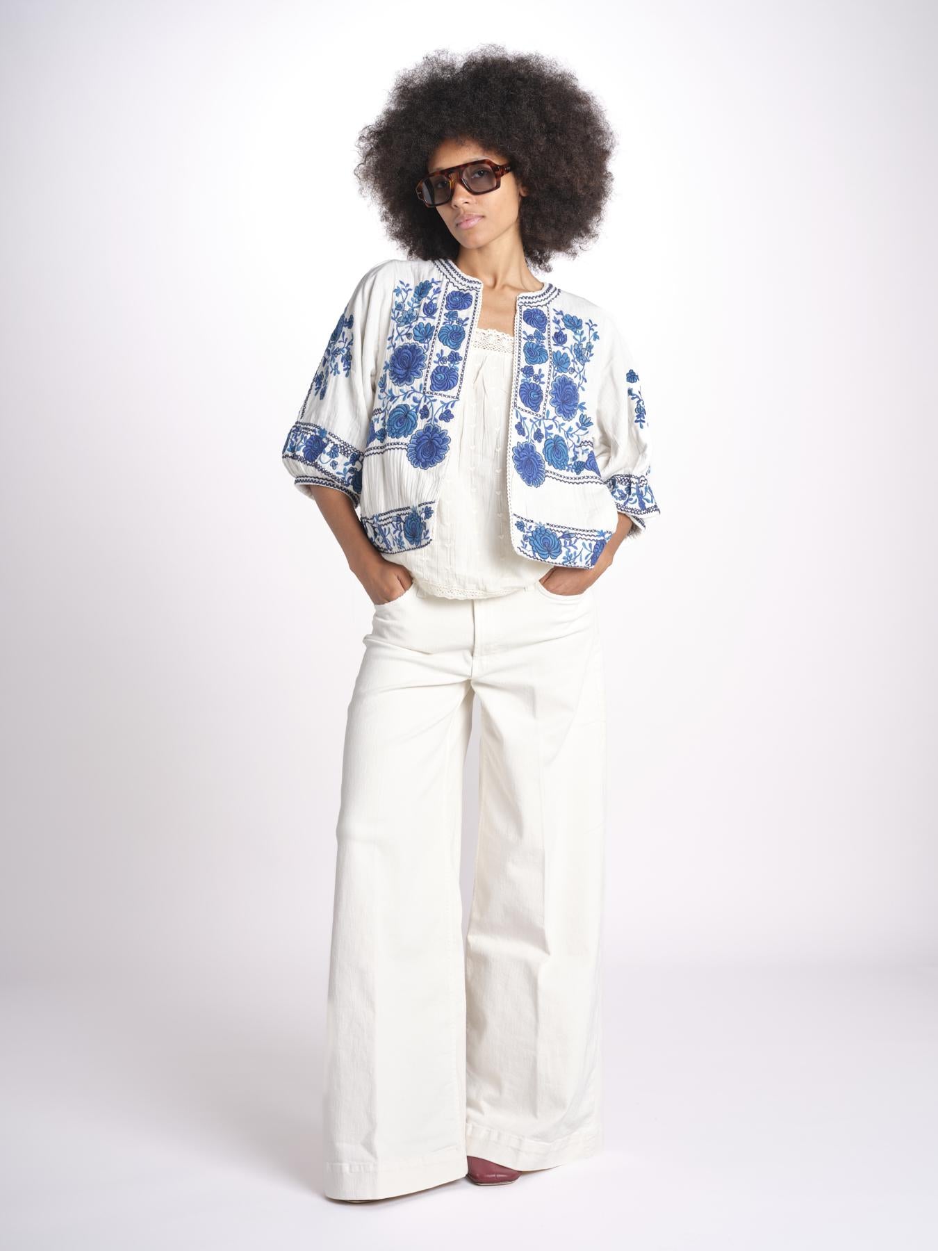 giacca con fiori ricamati GRETA JKT 747215 ECRU mabe 