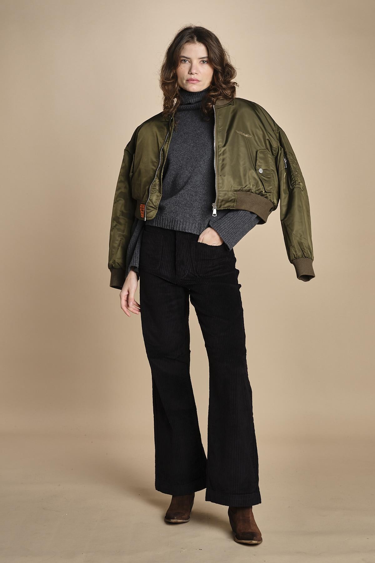 pantalone a zampa con taschine FAUVE WX BLACK fam 