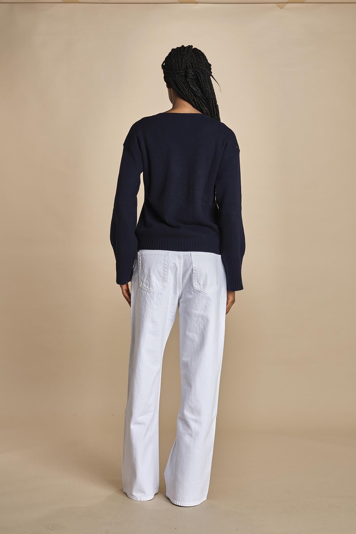 maglia con scollo a v e manica a campana by milaura. D2500894 866 BLU milaura 