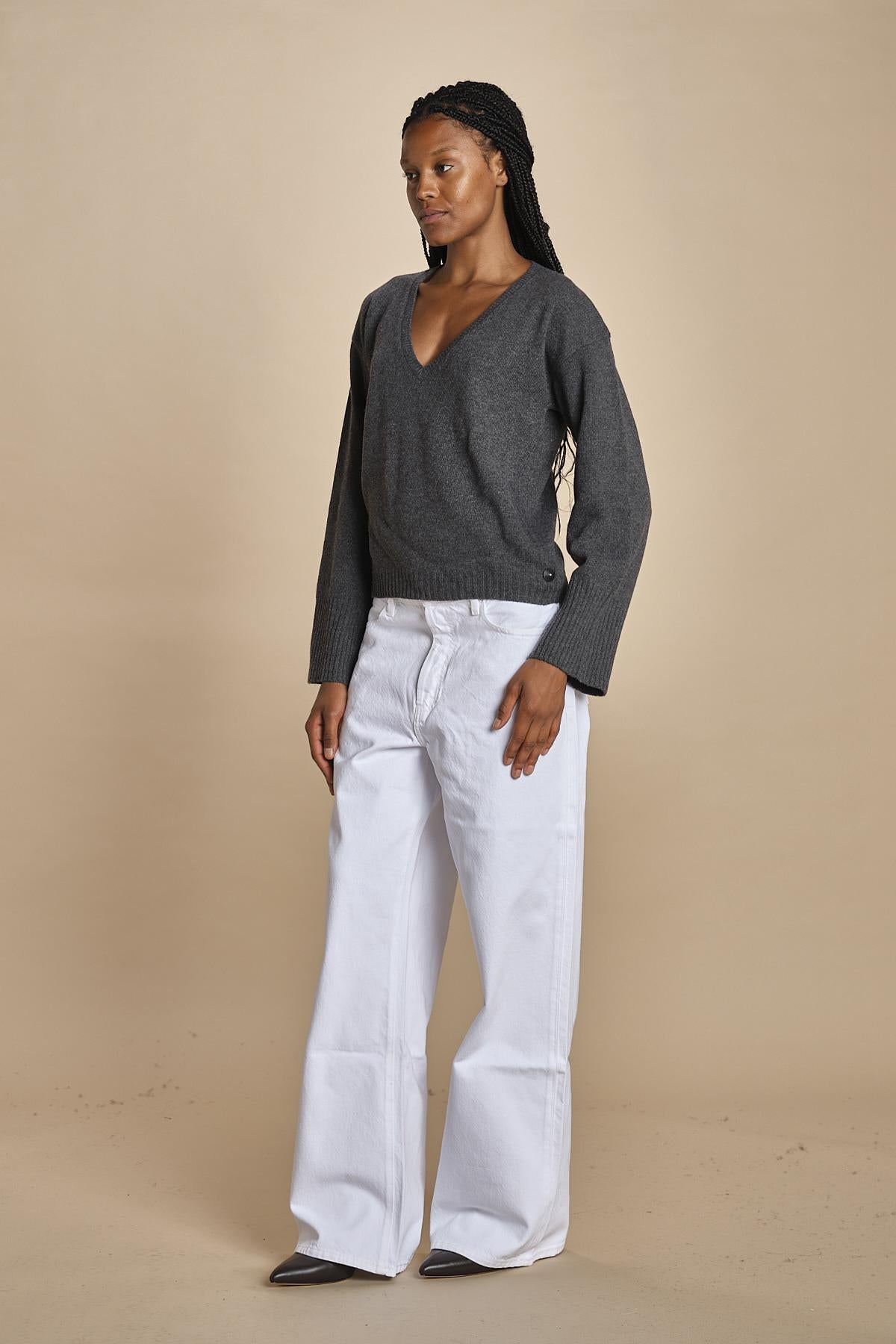 maglia con scollo a v e manica a campana by milaura. D2500894 871 GRIGIO milaura 
