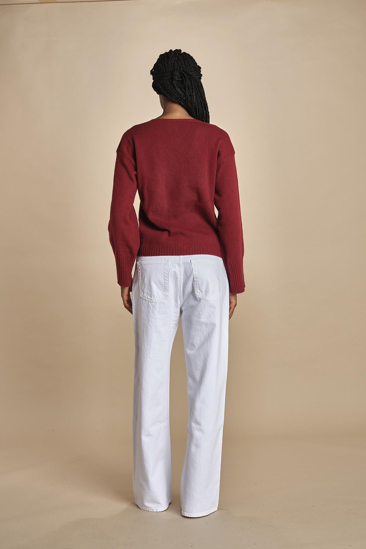 maglia con scollo a v e manica a campana by milaura. D2500894 10868 BORDEAUX milaura 