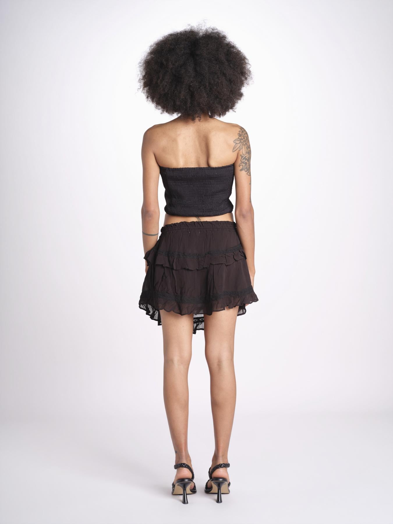 minigonna a balze con pizzo ASANA NOIR laraethnics 