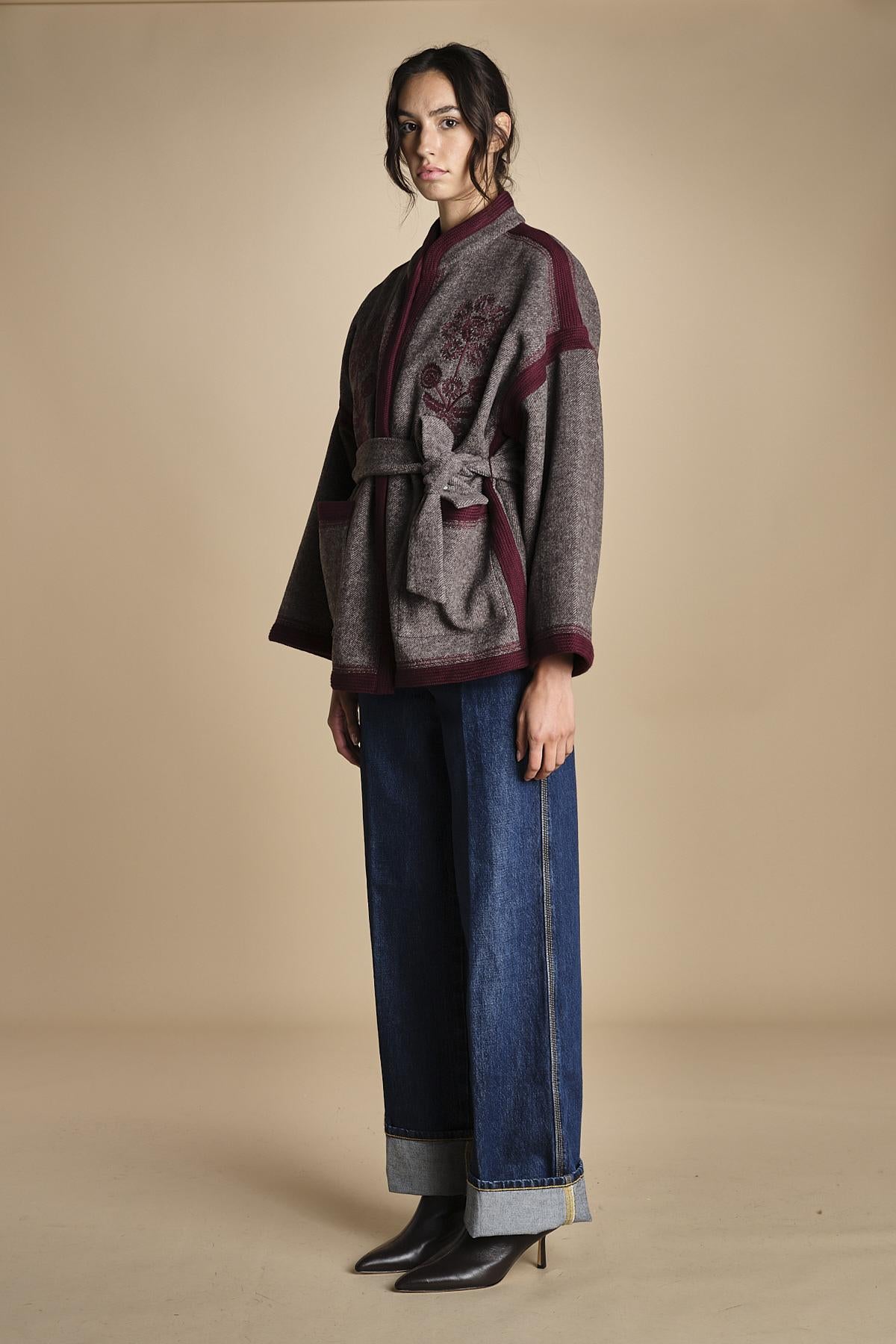 giacca in tessuto diagonale ricamato WILL KIMONO GREY antik batik 
