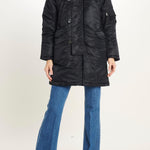  224 1002 BLACK vis a vis 