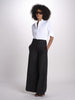 pantalone largo con nervature