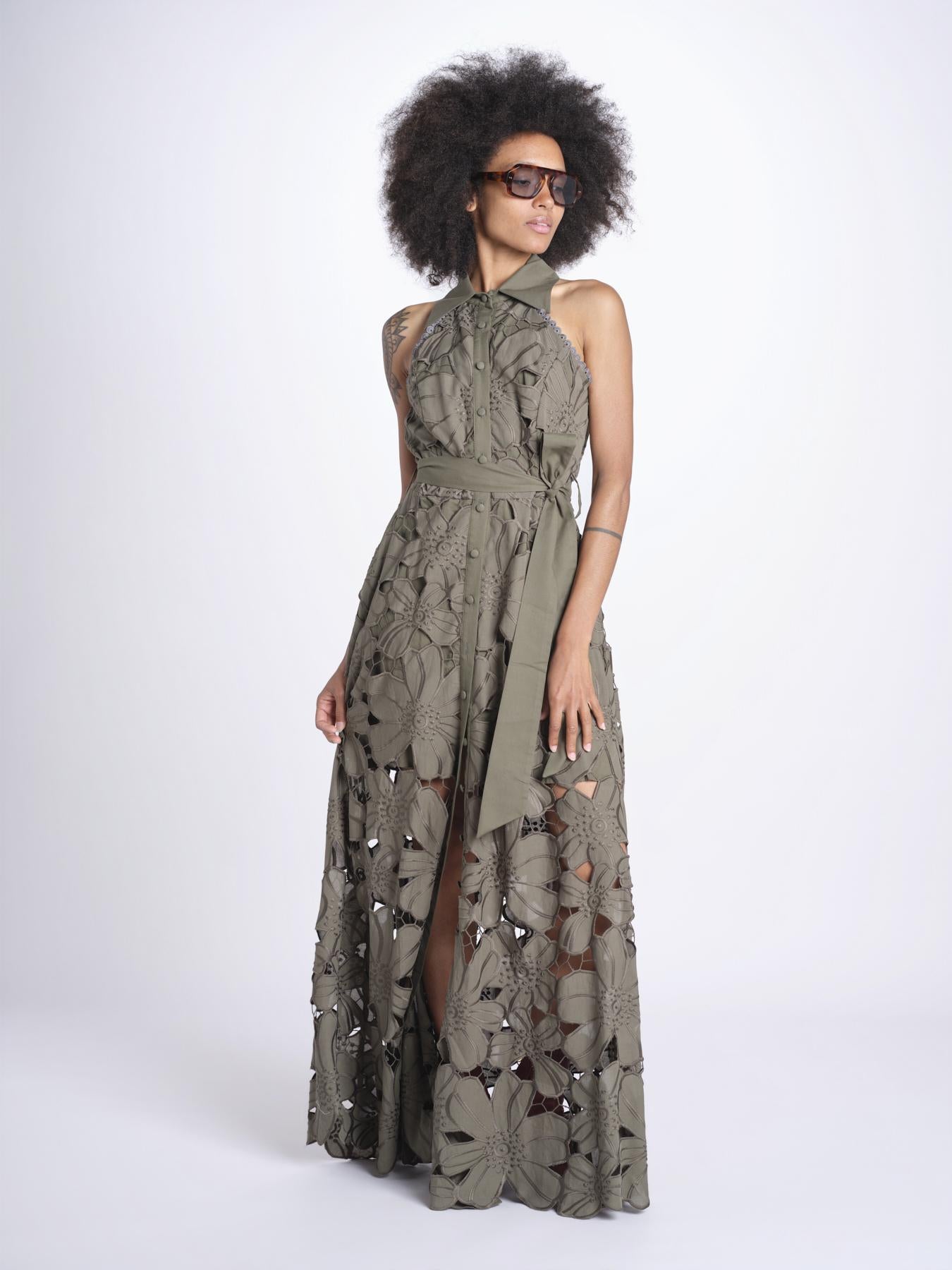 chemisiere lungo con fiori intarsiati IRIS M8611 PESTO lace the label 