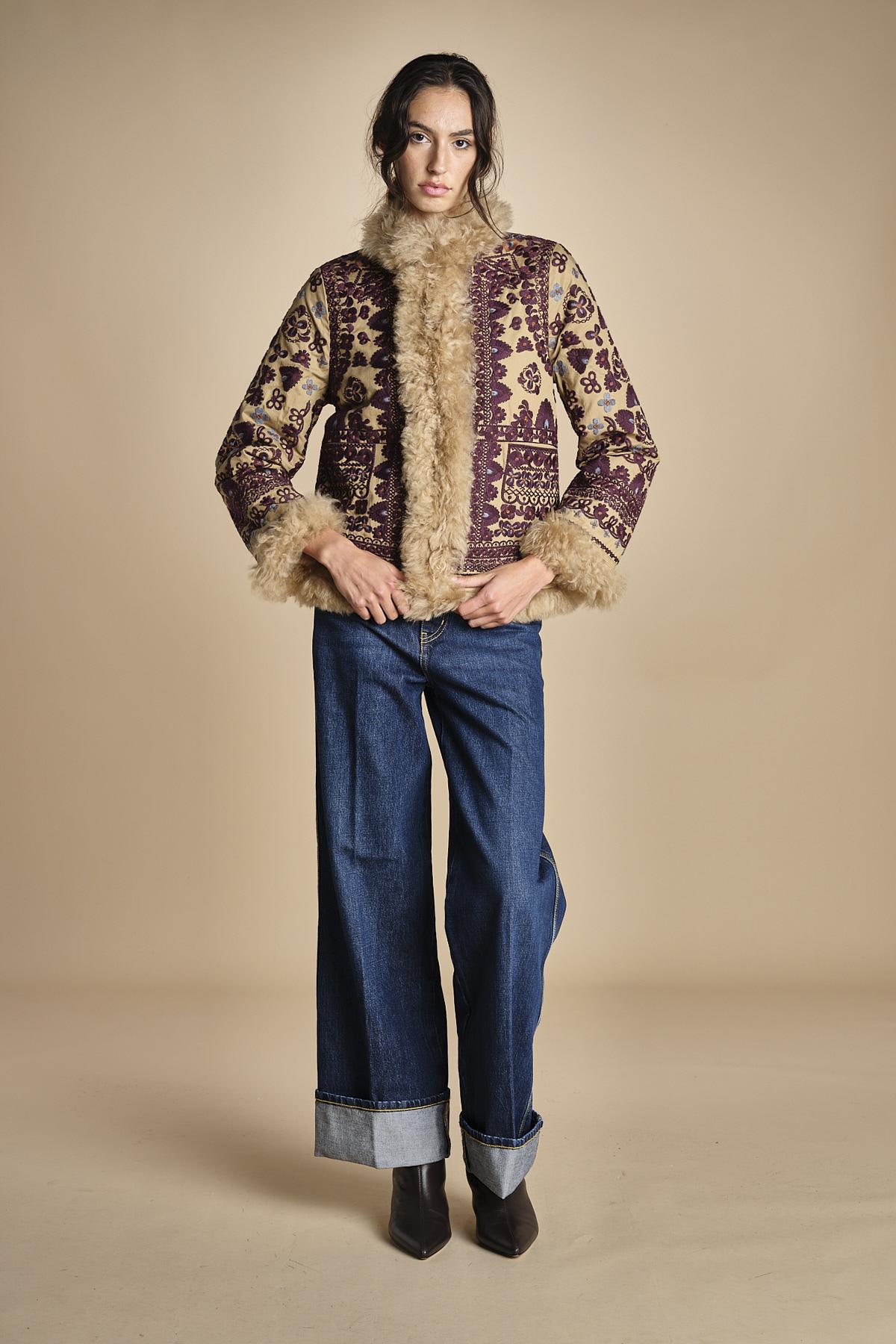 giacca ricamata con montone SANDORA JACKET CAMEL antik batik 