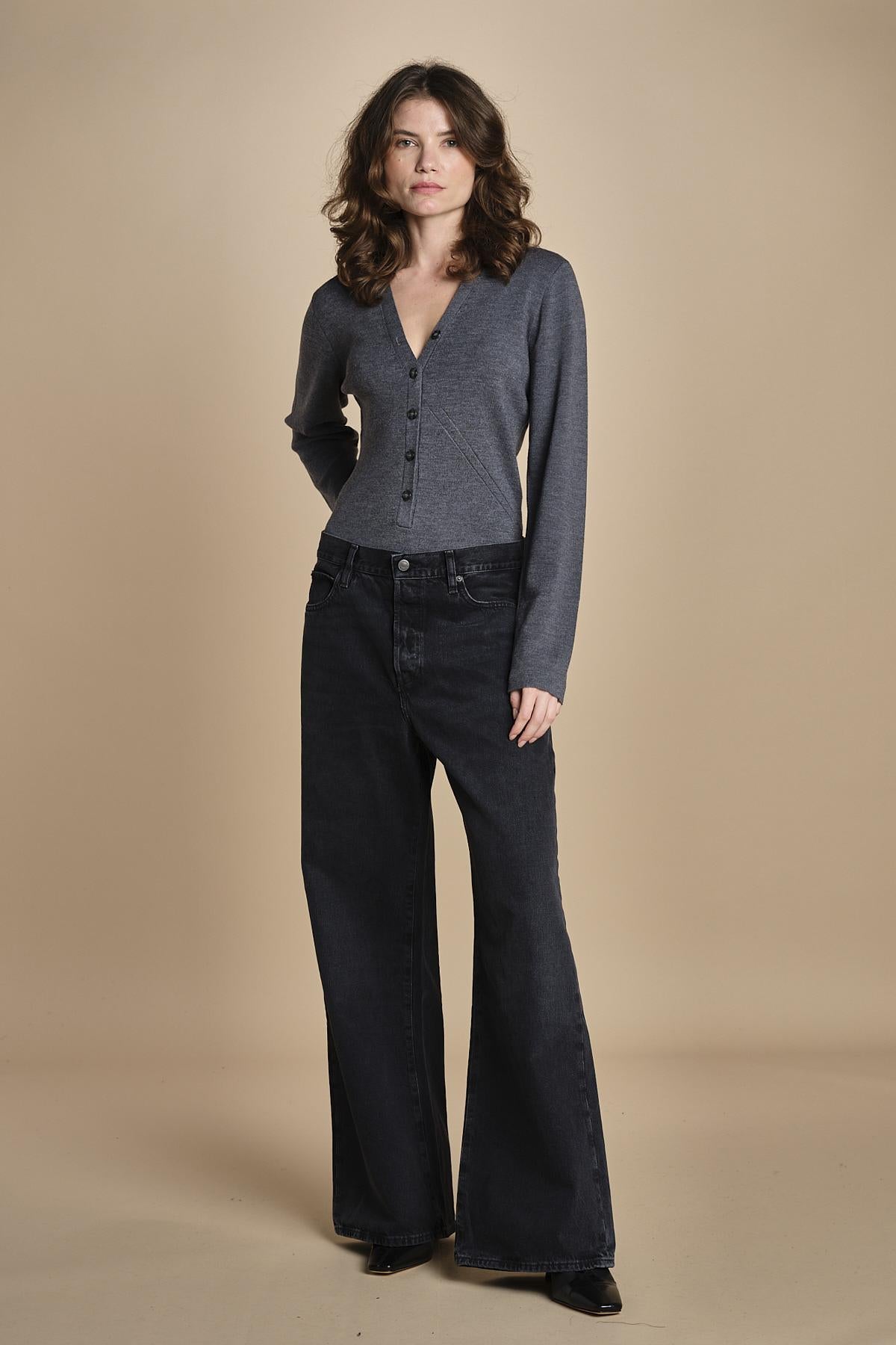 body scollo a v in merinos ANDERSON KNIT BODY GREY herskind 
