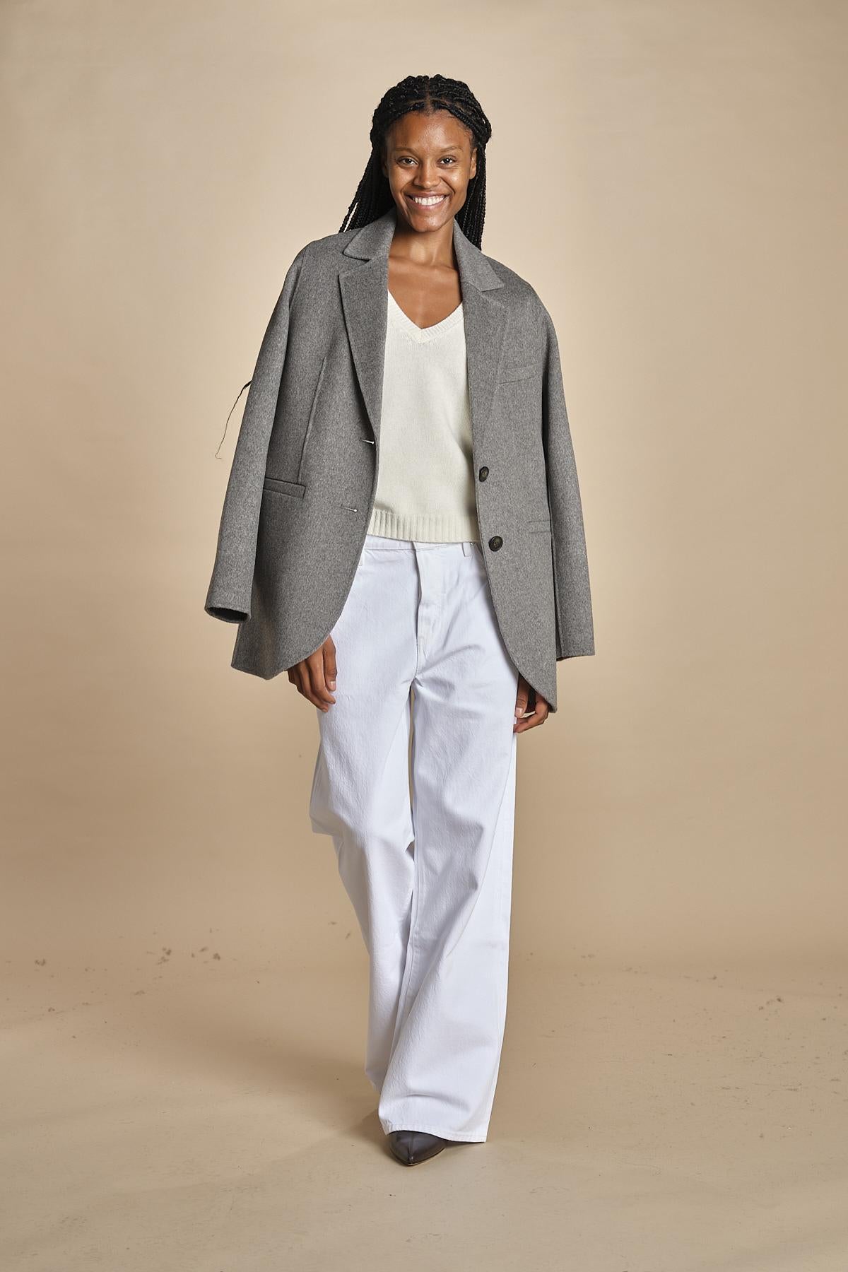 maglia con scollo a v e manica a campana by milaura. D2500894 29001 BIANCO milaura 