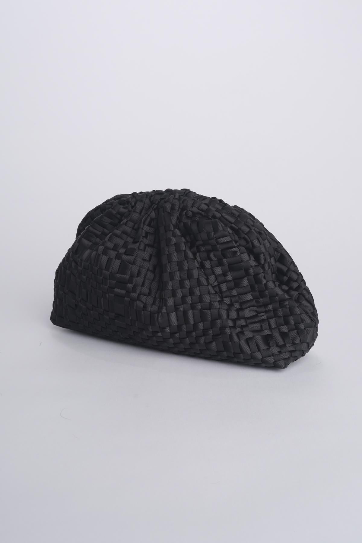 maria la rosa GAME CLUTCHBLACK