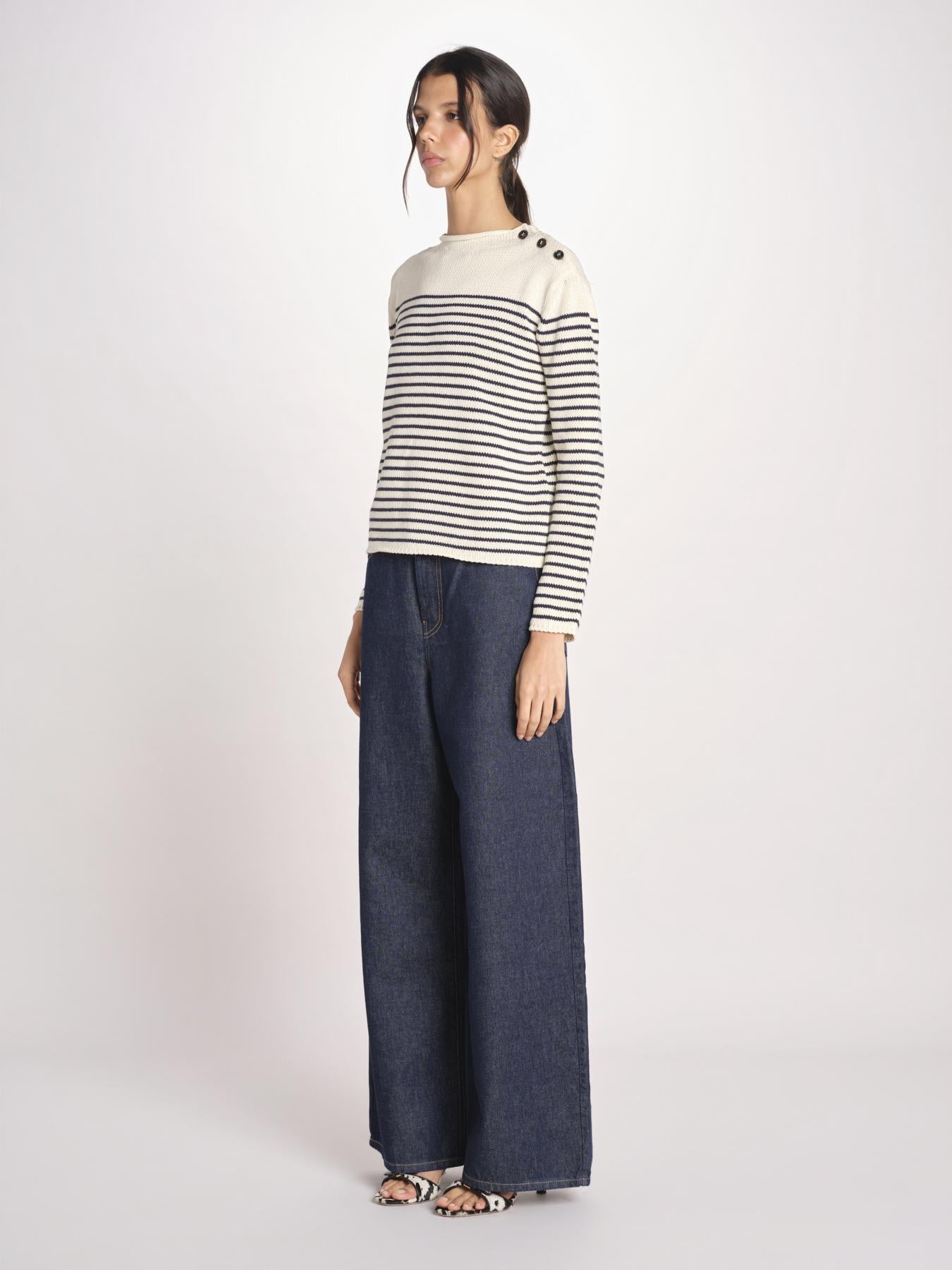 maglia girocollo, chiusa con bottoni sulla spalla QUADRO 2615361151600 011 BLU weekend maxmara 