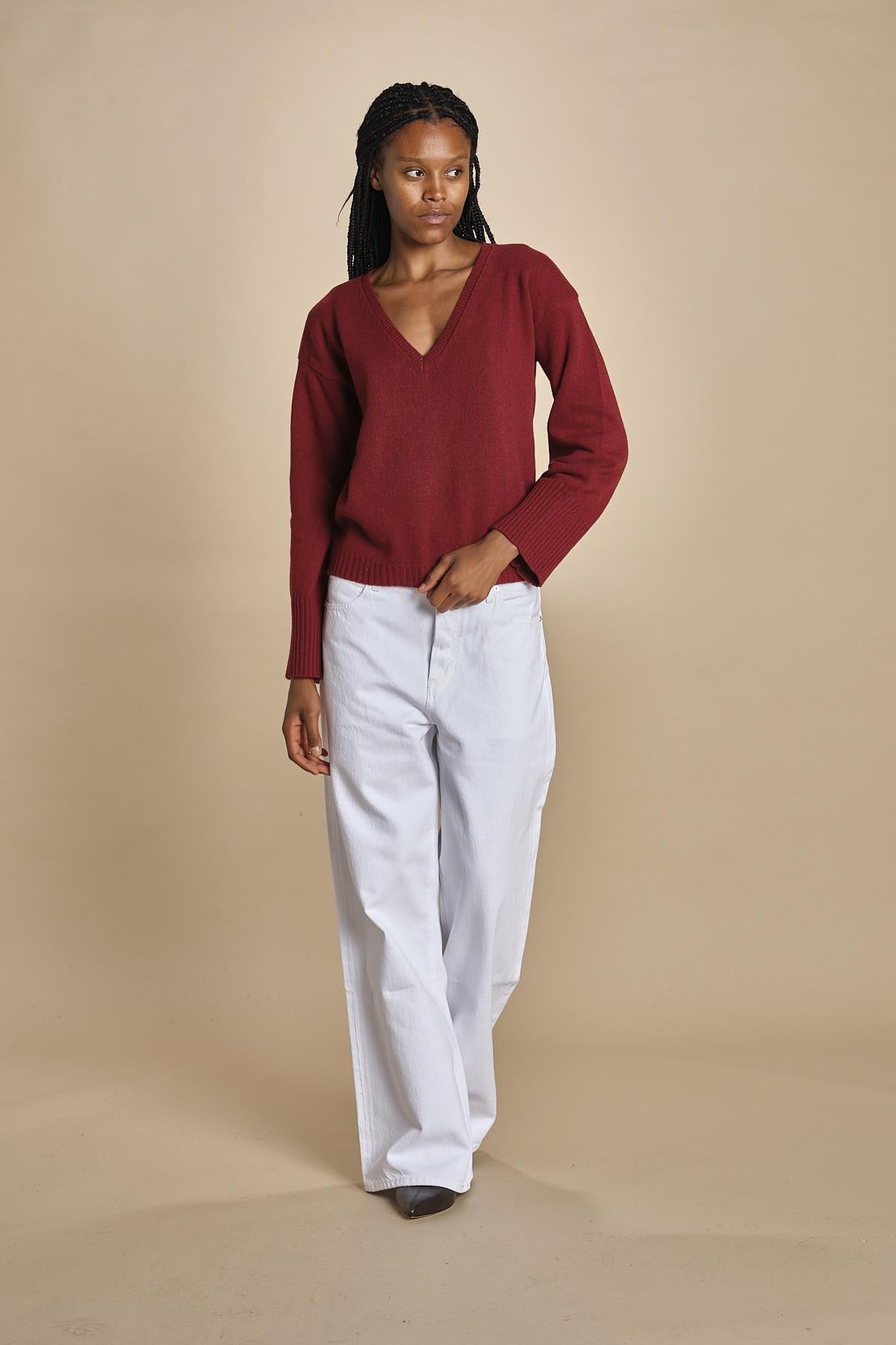 maglia con scollo a v e manica a campana by milaura. D2500894 10868 BORDEAUX milaura 