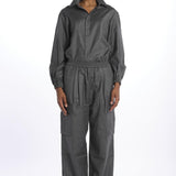  243260230 GRAY30 vis a vis 