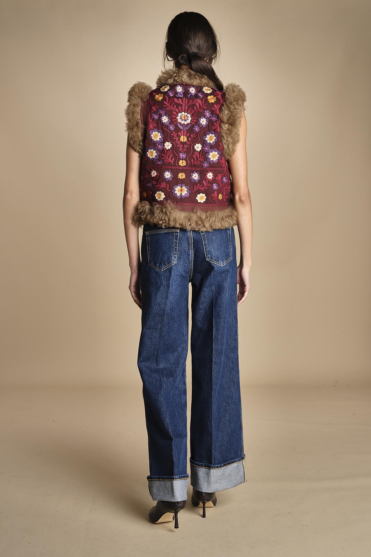 gilet ricamato con mongolia MAGYAR GILET BURGUNDY antik batik 