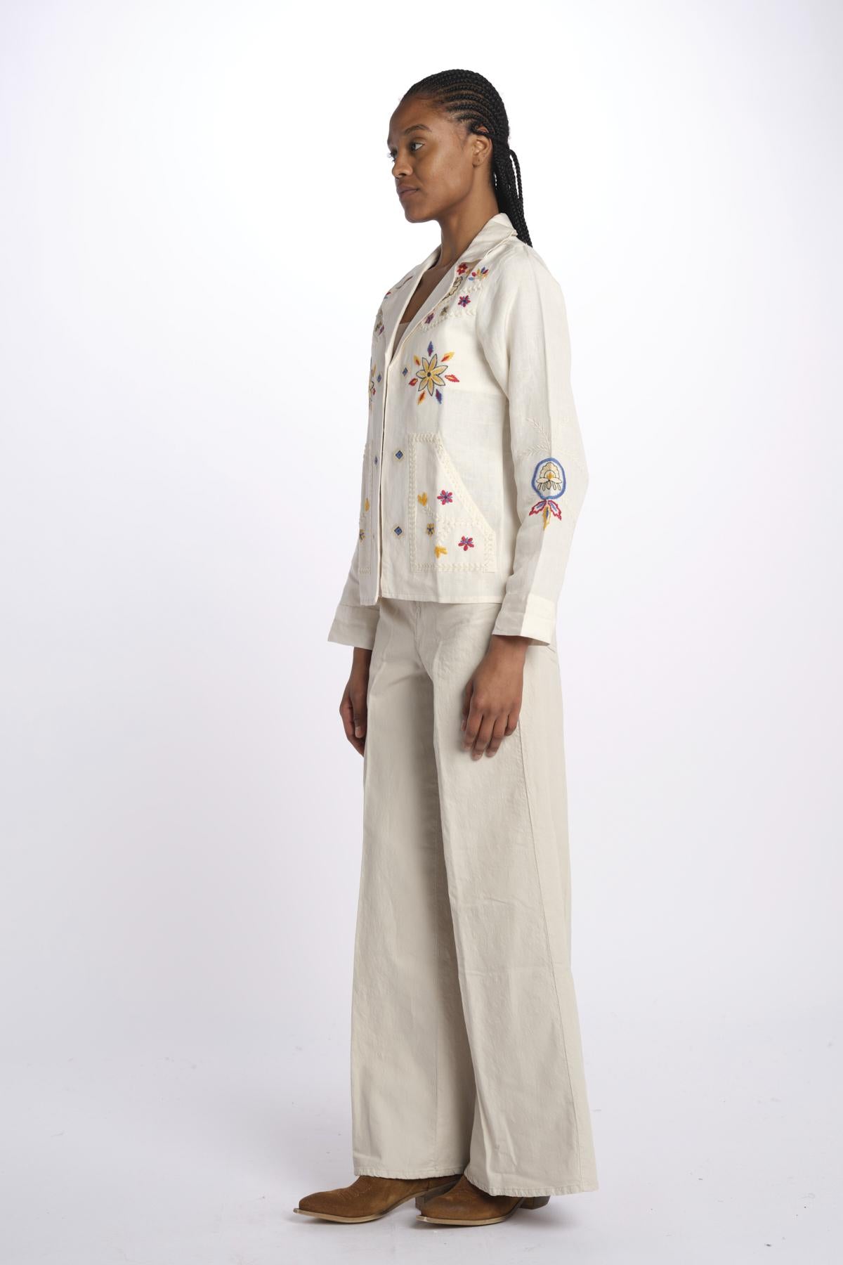 LORAINE giacca con fiori ricamati E25VE013 ECRU stella forest 