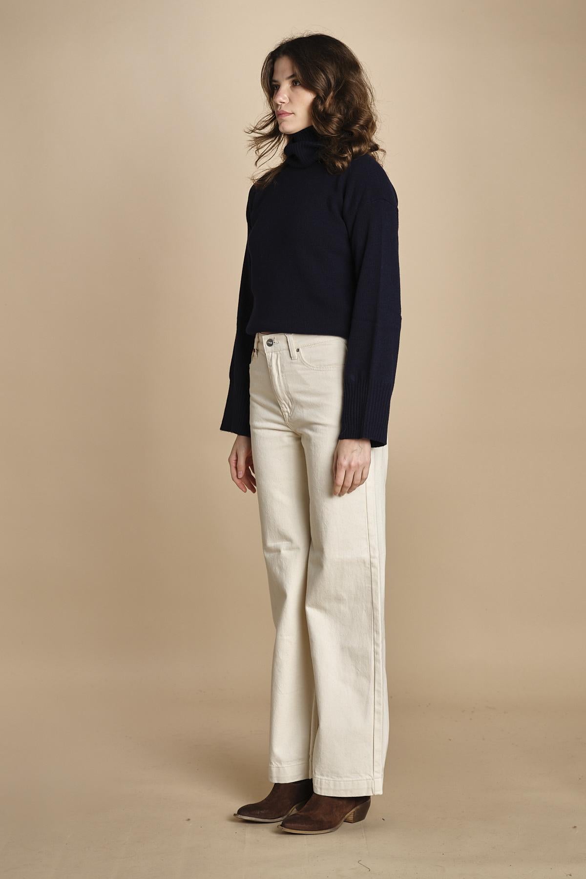 denim over FLEURE WF GREIGE fam 