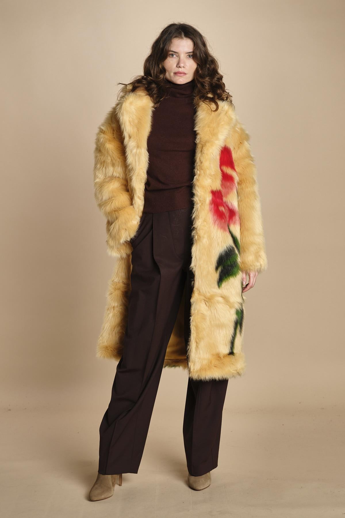 ecopelliccia con fiore FLOWER FUR 340268 CREAM farm rio 