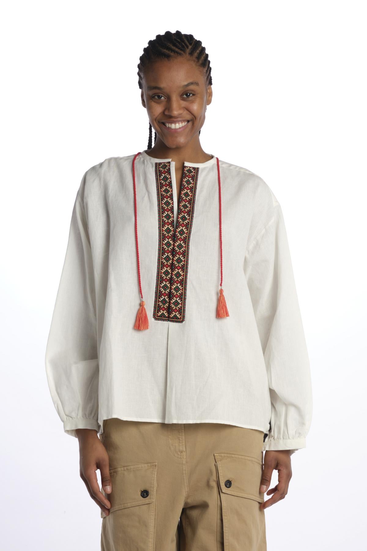 CINTHYA camicia con ricami WCINTHYA CM009 fortela 