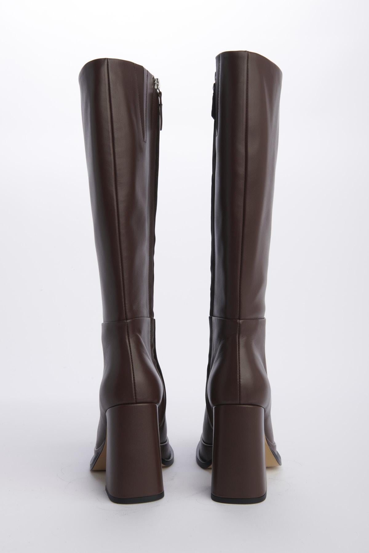  BEGONIA CHOCOLATE LEATHER martinez 