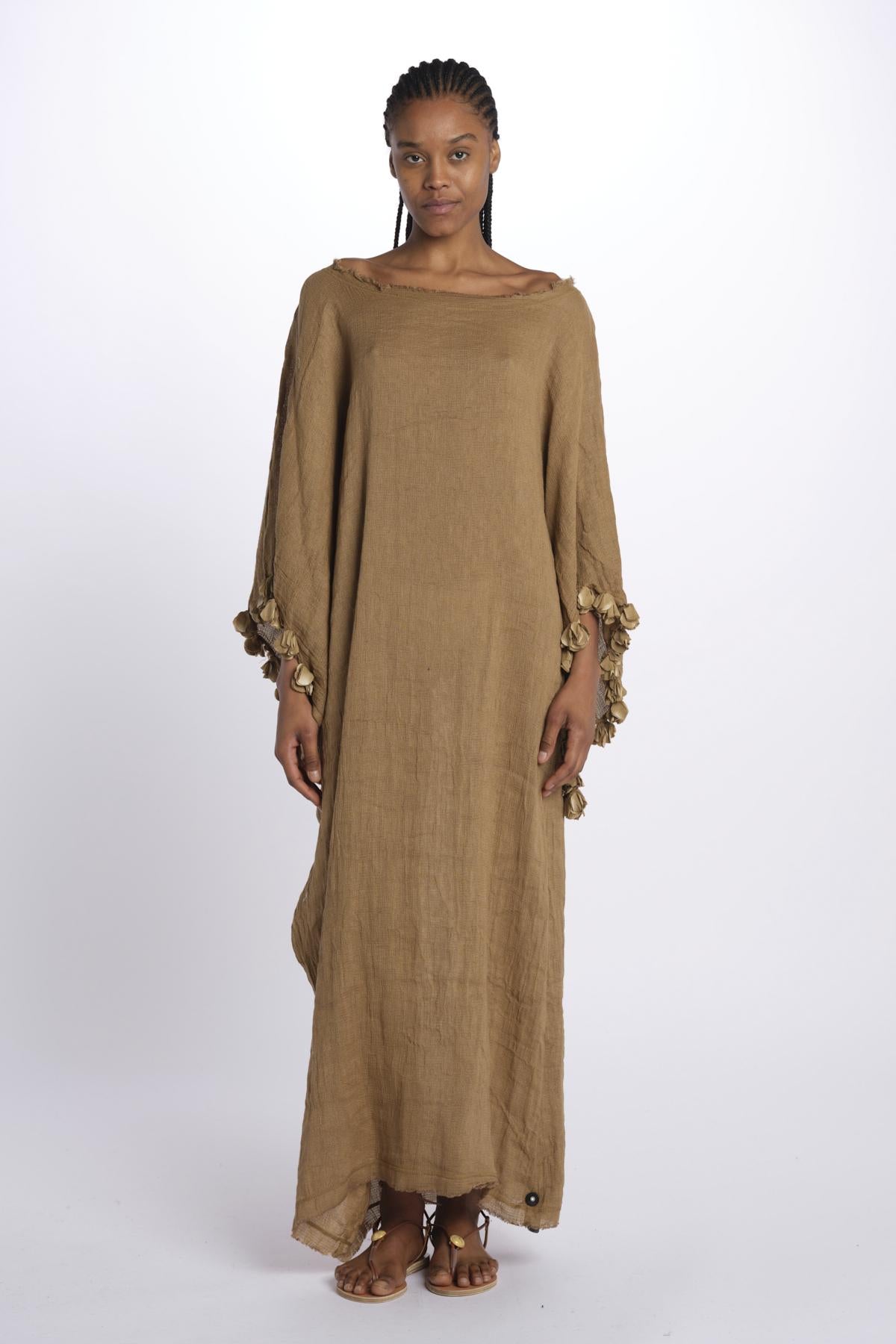 Abito NEFELI lungo m/l NEFELI CAMEL la strega 
